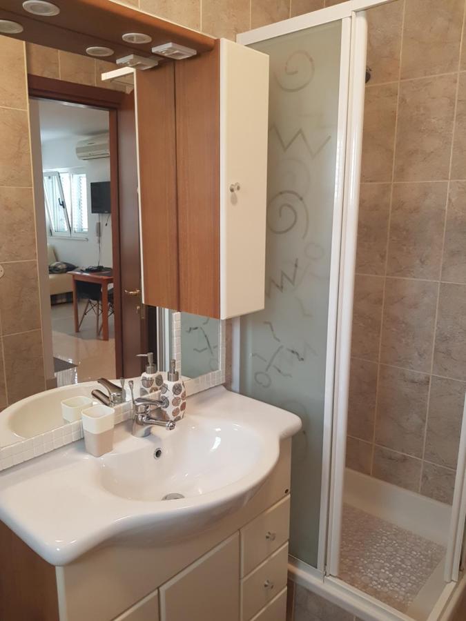 Apartment Lea Slatine Esterno foto